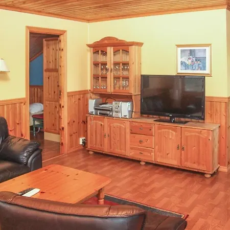 Дом отдыха Four Bedroom Holiday In Auklandshamn *